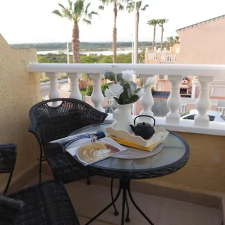 Casa Jirafa Con La Vista